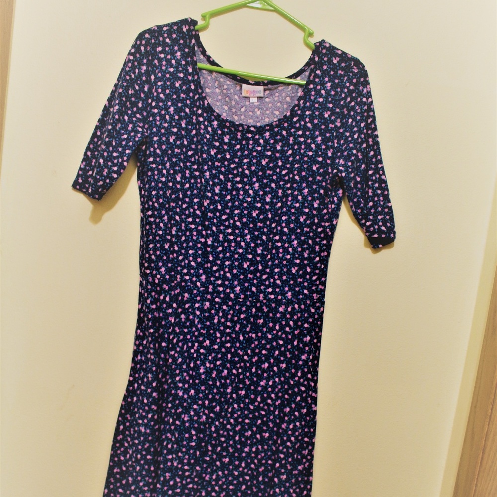 EUC - Lularoe Nicole Dress